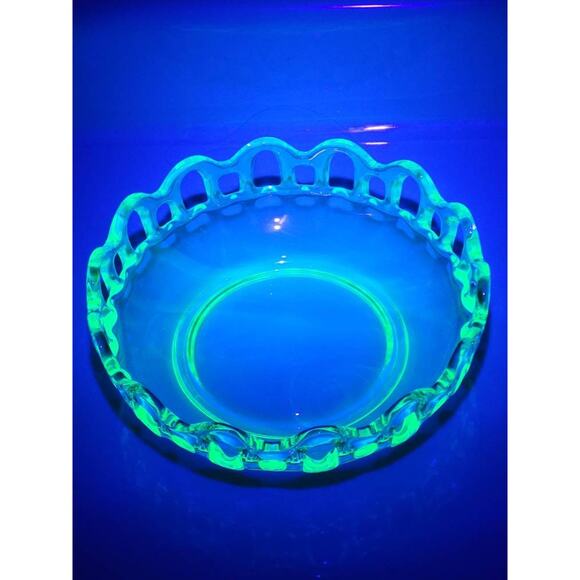Vintage Green Depression, Uranium Glass Bowl, Lace Edge Lancaster Glass - Picture 2 of 6